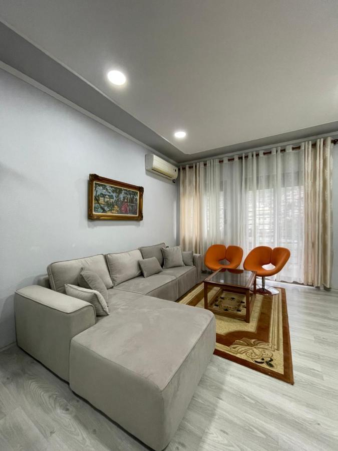 Apartamento Stone City Apartament Gjirokastër Exterior foto