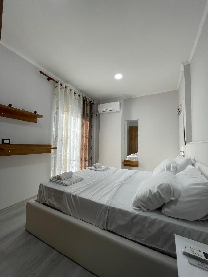 Apartamento Stone City Apartament Gjirokastër Exterior foto